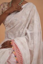 Cream color tapechi kota saree with multicolored pallu - Image 7