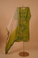 Green embroidered salwar suit set in georgette - Image 3