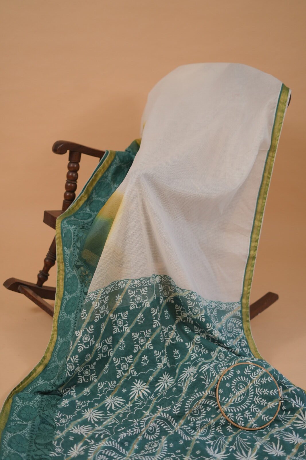 DSC03041 White embroidered saree with blue shade pallu - Image 1