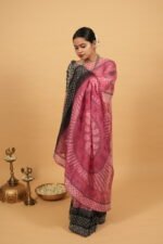 Pink cheque organza saree with black blouse and border - Image 3