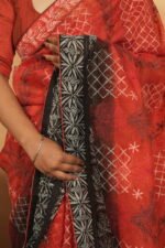 Bright red kota saree with black highlighting on border - Image 2