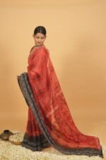 Bright red kota saree with black highlighting on border - Image 3