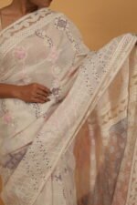 Shaded lilac and with saree with cutwork and pintucks on pallu - Image 2