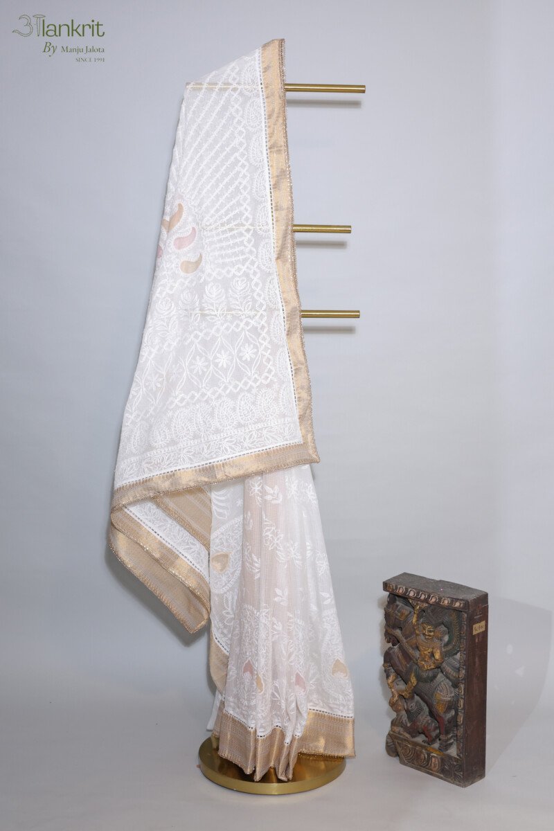 118A5255 Traditional Kerala Onam Cotton Saree with Golden Border - Image 1